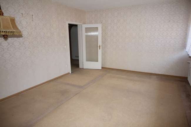 Zustand Wohnzimmer OG Reihenhaus Mannheim