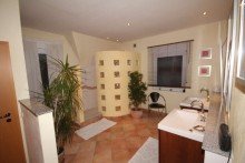 Bad im 1. OG VERKAUFT, �HNLICHE H�USER GESUCHT! Hundertj�hriges Haus in bester feudenheimer Lage